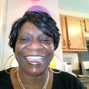 Meet your Posher, Gladys